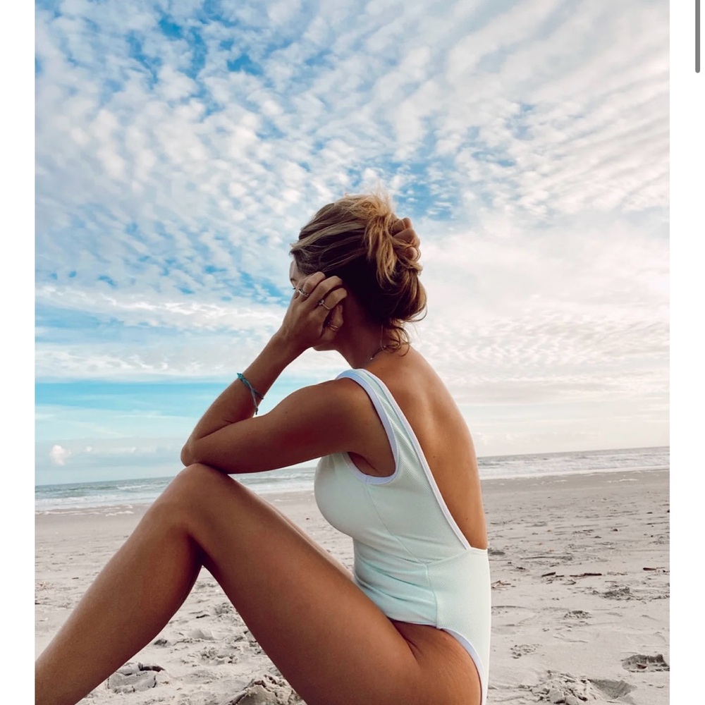 LainSnow Elegant White One Piece Swimsuit